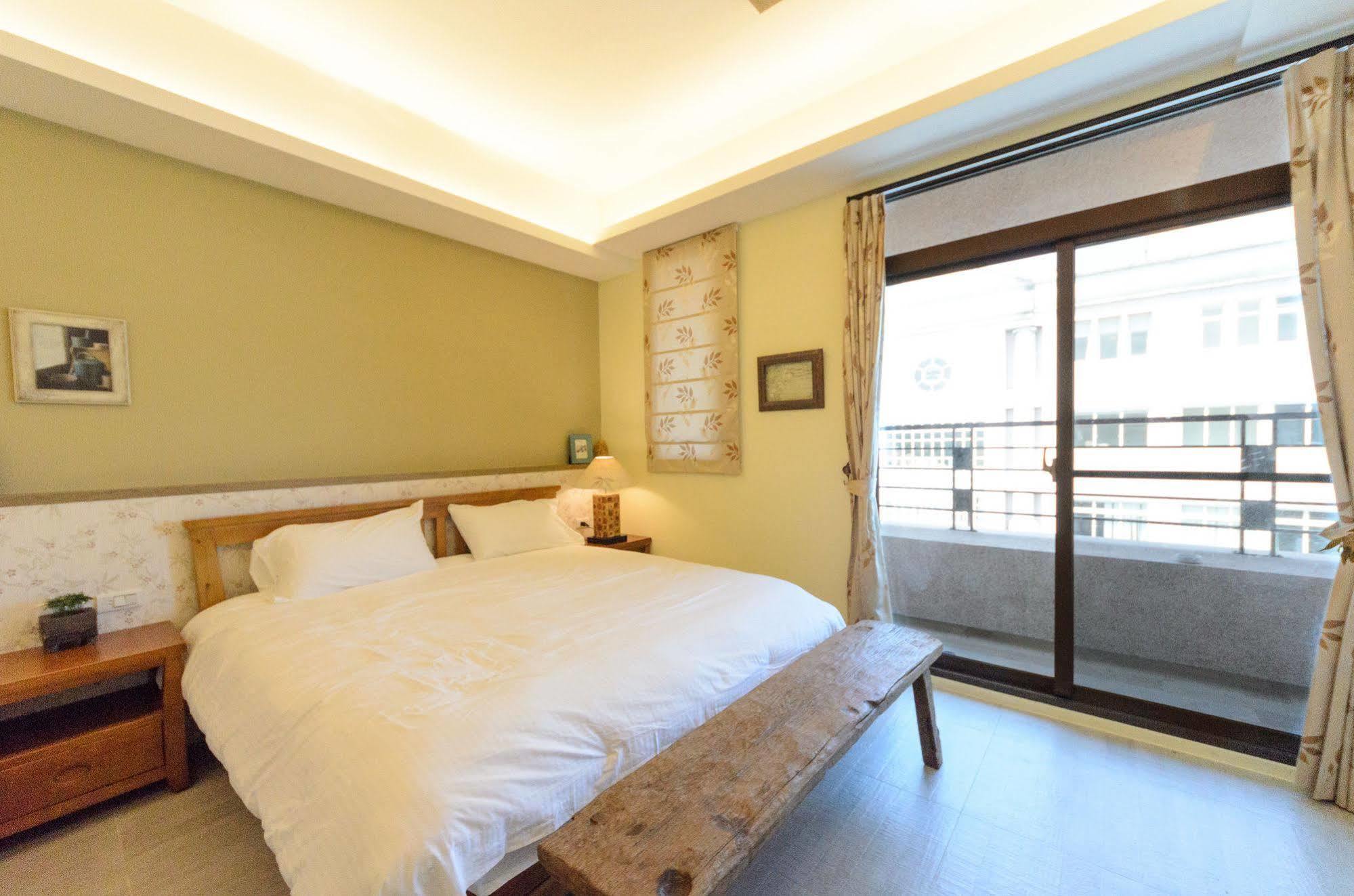 Jhongshan Building Bed&Breakfast Hualien Exterior foto