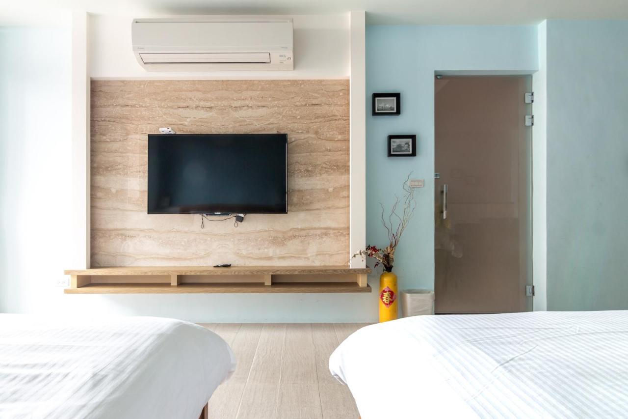 Jhongshan Building Bed&Breakfast Hualien Exterior foto