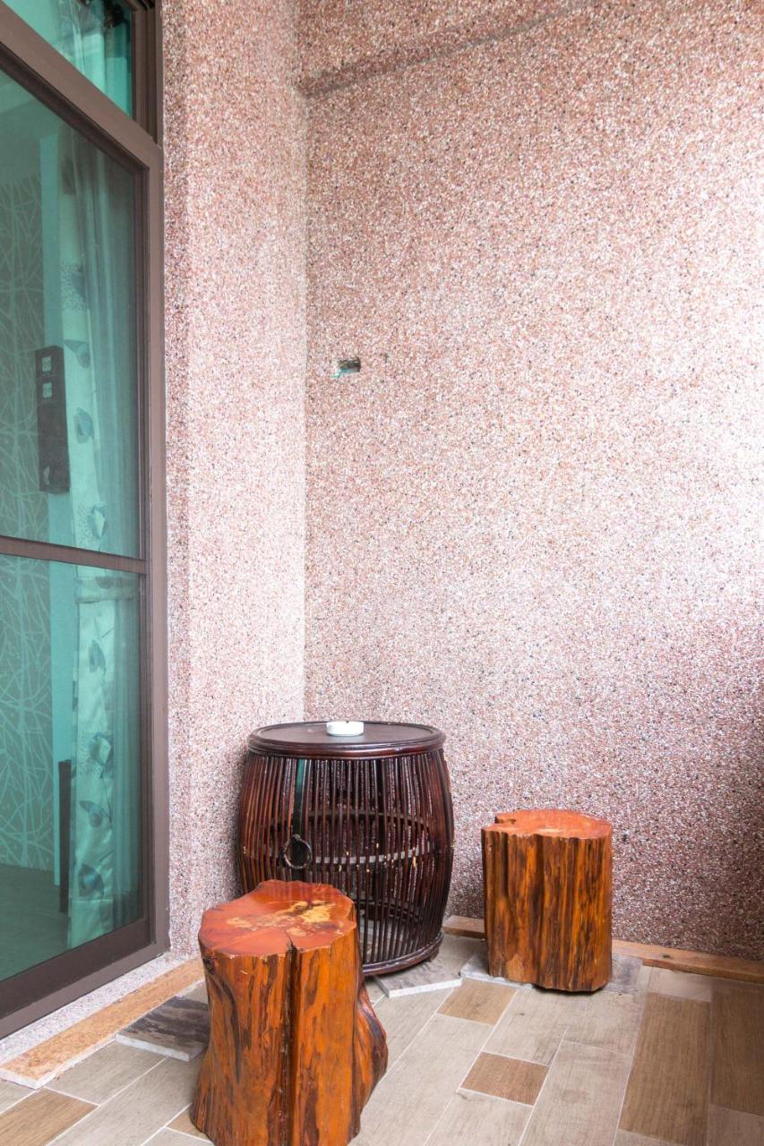 Jhongshan Building Bed&Breakfast Hualien Exterior foto