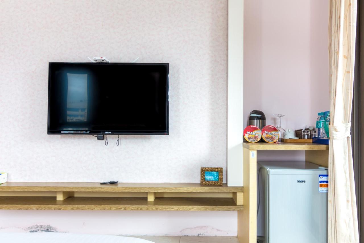 Jhongshan Building Bed&Breakfast Hualien Exterior foto