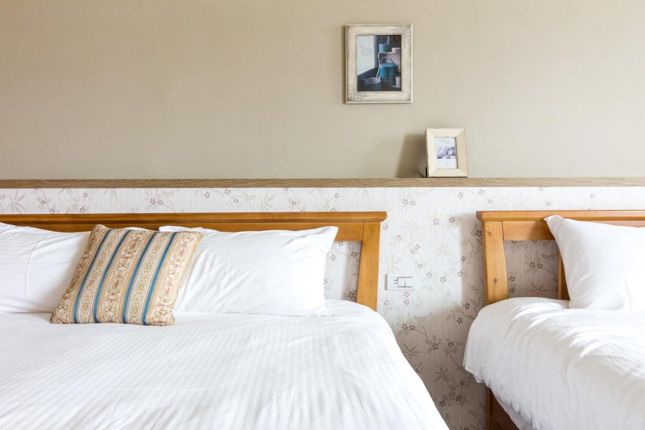 Jhongshan Building Bed&Breakfast Hualien Exterior foto